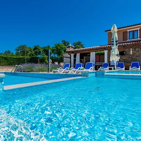 Апартаменты Vela Vrata, A Tranquil And Luxurious Pool *