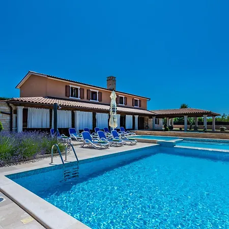 Vela Vrata, A Tranquil&luxurious Pool Gradisce (Istria)