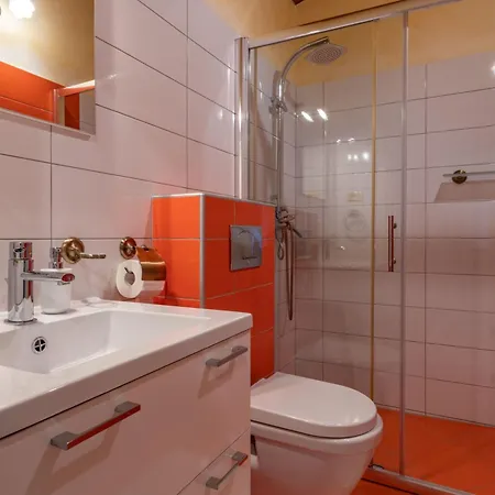 Vela Vrata, A Tranquil And Luxurious Pool Apartment